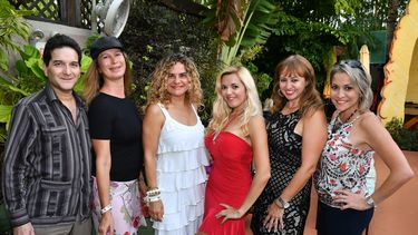 Eduardo San Marcos, Muriel Boitedo, Suly Sosa, Nidia Yolie, Marilyn Garrido y Tury Céspedes.