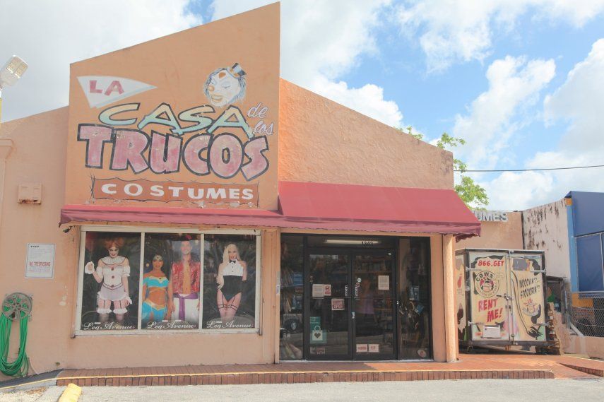 Vista frontal de La Casa de los Trucos, en Miami.&nbsp;