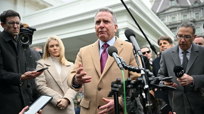 El enviado especial de Estados Unidos para el Medio Oriente, Steve Witkoff, en conferencia de prensa en la Casa Blanca.