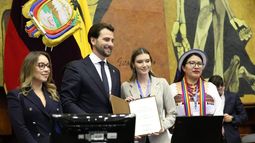 “Disculpas a todos los ecuatorianos porque durante años tuvieron que ver cómo esta Asamblea,&nbsp; se alejaba de su gente”, señaló Neils Olsen tras su elección como presidente del parlamento