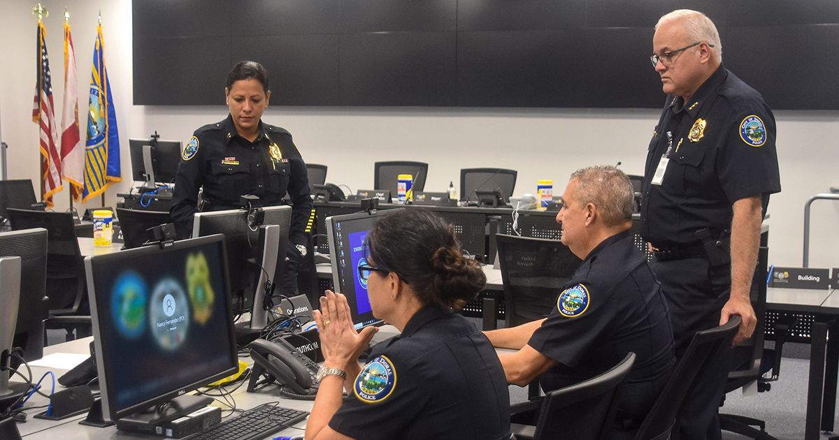 Policía de Doral asumirá funciones de ICE tras acuerdo aprobado por el Concejo