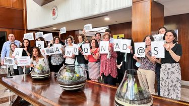 Empleados del consulado de España en Miami.
