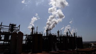 Vista de la planta procesadora de níquel Pedro Sotto Alba, en la zona minera de Moa, en la provincia de Holguín (EFE)