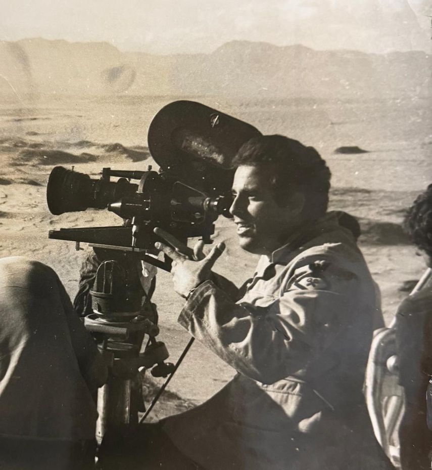 Orlando Jiménez Leal en el rodaje de La otra Cuba.