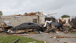 Anuncian tornado en Arkansas, sur de EEUU aguarda tormentas