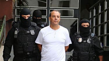 Cabral fue acusado de recibir sobornos de las empresas que se adjudicaron obras para reformar el estadio Maracaná antes del Mundial de fútbol que Brasil organizó en 2014.