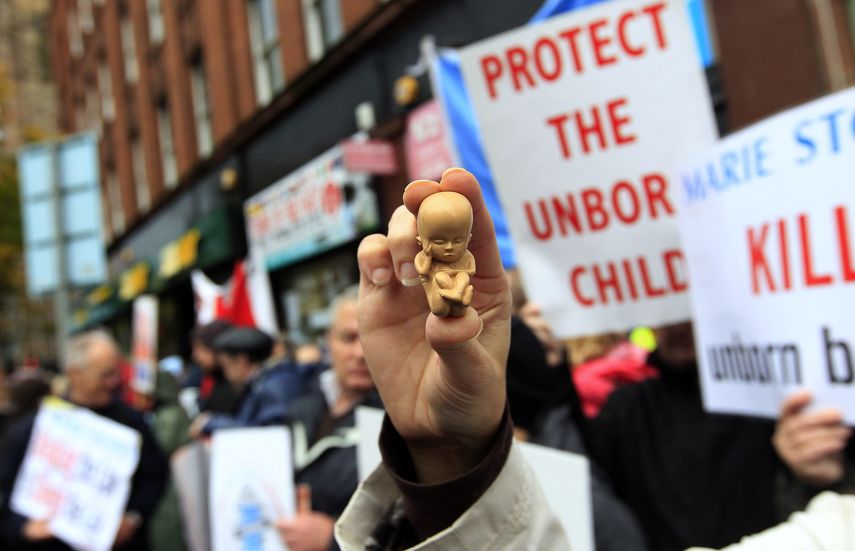 Desde 2014, la nueva legislación permite la interrupción del embarazo cuando la vida de la madre corre peligro, lo que incluye la amenaza de suicidio