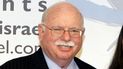 El coleccionista Michael Steinhardt, fundador de Taglit-Birthright Israel, posa el 31 de mayo de 2006 en Nueva York. Steinhardt acordó entregar 70 millones de dólares en antigüedades robadas y estará sujeto a una prohibición de por vida sin precedentes para adquirir antigüedades, anunció el lunes 6 de diciembre de 2021 el fiscal de distrito de Manhattan. El coleccionista Michael Steinhardt, fundador de Taglit-Birthright Israel, posa el 31 de mayo de 2006 en Nueva York. Steinhardt acordó entregar 70 millones de dólares en antigüedades robadas y estará sujeto a una prohibición de por vida sin precedentes para adquirir antigüedades, anunció el lunes 6 de diciembre de 2021 el fiscal de distrito de Manhattan.