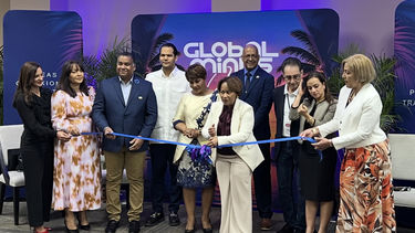 Corte de cinta durante la tercera edición de Global Minds, celebrada en el EB Hotel Miami.