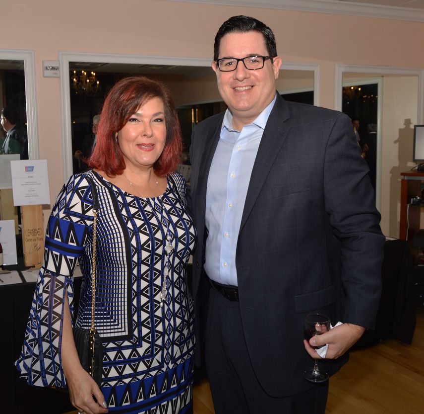 Ana Margarita Martínez y Damián Robertson