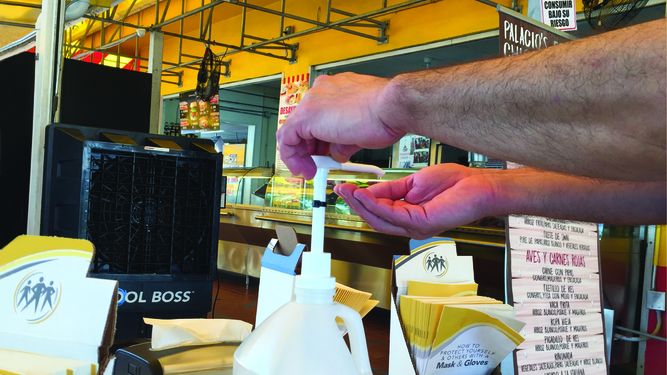 Miami, gel desinfectante para las manos es la primera regla a cumplir.