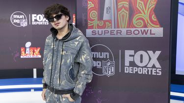 El cantautor mexicano Gabito Ballesteros.