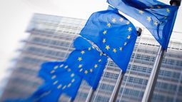 Bandera de la Unión Europea (UE).