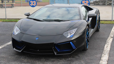 El Lambo de Céspedes es parte de los ocho carros nuevos que tiene este año el jardinero de los Mets. (CAPTURA TWITTER)