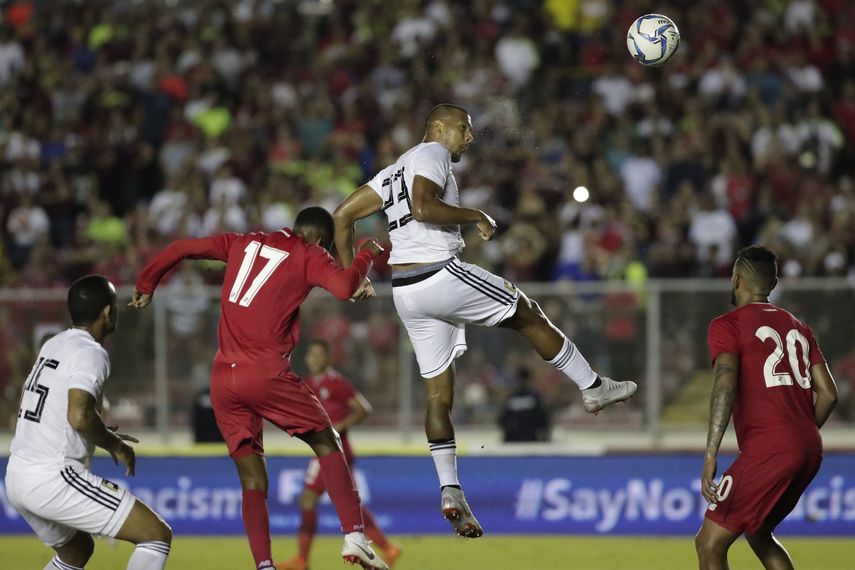 Rondón vino desde el banco de suplentes para definir la victoria del combinado venezolano.