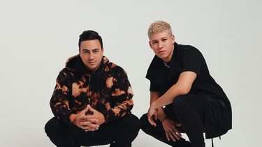 Los DJs V&iacute;ctor Porfidio y Cristhian Ter&aacute;n&nbsp;