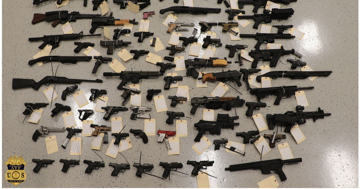 Desmantelan red criminal en el sur de Florida: 31 arrestos y 80 armas incautadas – Diario Las Américas