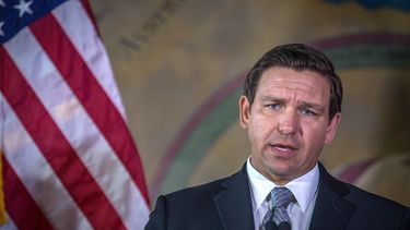 Ron DeSantis, gobernador del estado de la Florida.