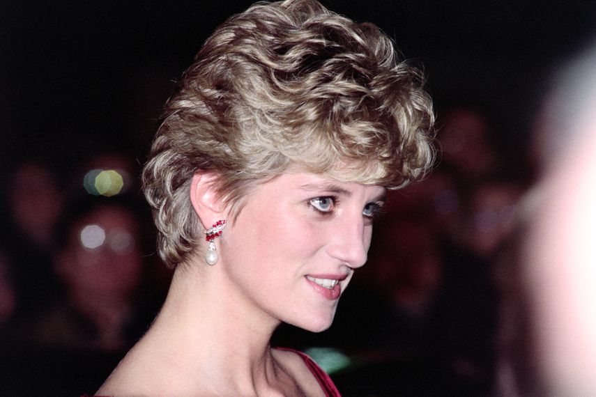 La princesa Diana de Gales aparece en la foto antes de un concierto del oratorio Liverpool de Paul McCartney en Lille el 15 de noviembre de 1992.