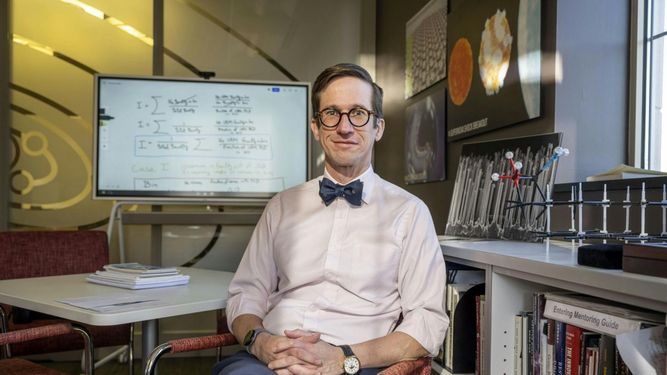 Santiago Schnell, científico venezolano y nuevo rector de la universidad Dartmouth College de EEUU.