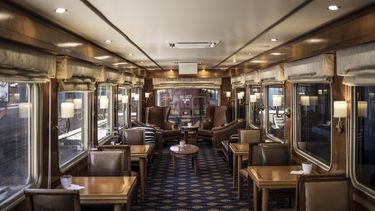 El interior de Tren azul, que atraviesa Sudáfrica a lo largo de 1.600 km desde El Cabo, punta meridional del país, hasta su capital Pretoria.