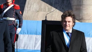 El presidente de Argentina, Javier Milei, durante el acto por el Día de la Bandera, en la provincia de Rosario.