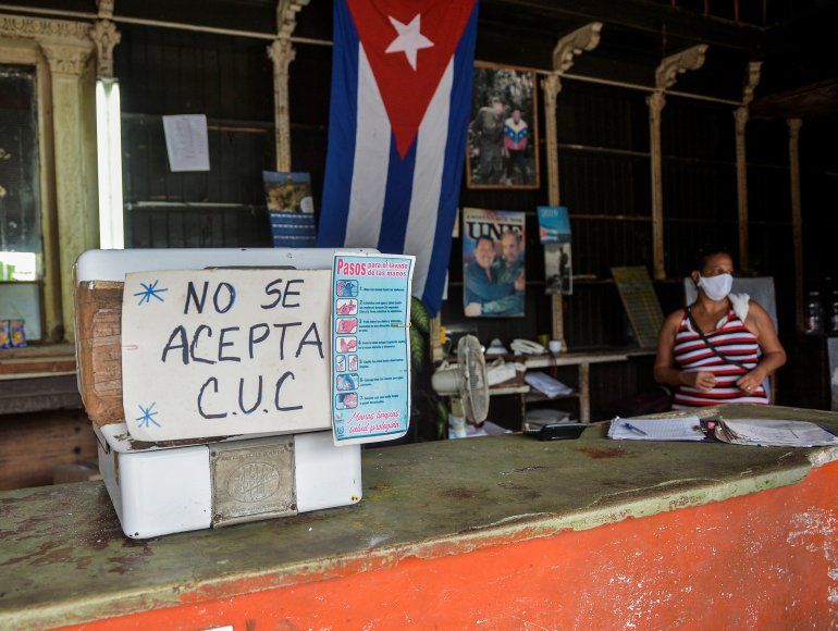 Las autoridades de Cuba han señalado que la reforma busca estimular la incorporación al empleo, la promoción de cargos de dirección y resolver de una vez el problema de la pirámide salarial invertida.