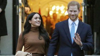 En esta foto de archivo del 7 de enero de 2020, la pareja compuesta por el príncipe Harry de Gran Bretaña y Meghan Markle, duquesa de Sussex.