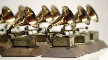 Premios Grammy se exhiben en el Grammy Museum Experience en el Prudential Center en Newark, Nueva Jersey, el 10 de octubre de 2017.
