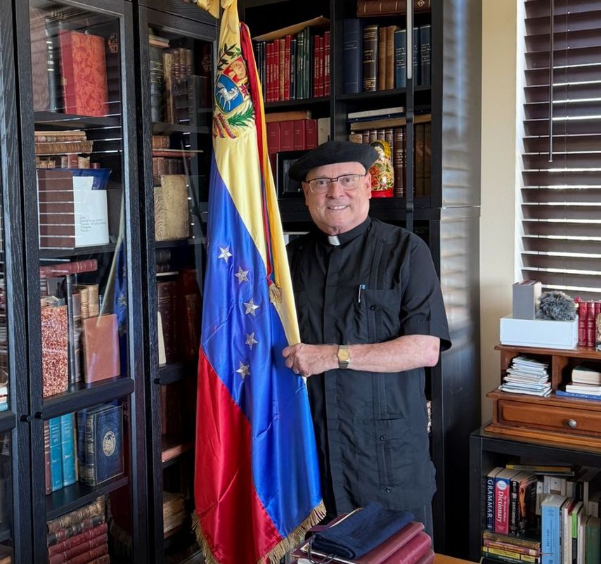 El Padre Pedro Freitez.