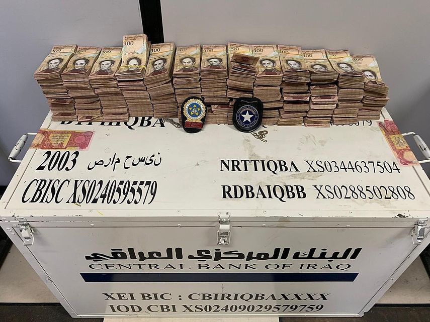 Fotografía de una caja fuerte del Banco Central de Irak incautada en Brasil con millones de bolívares venezolanos.