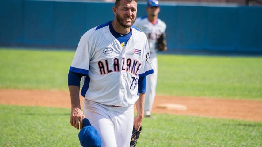 El lanzador de Cuba Lázaro Blanco deserta en Florida luego de participar en el preolímpico de béisbol