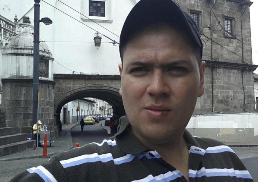 Arrestado en mayo de 2014, a Mantilla se le ha mantenido en detención preventiva en las instalaciones del Servicio Nacional de Inteligencia Boliviariana desde entonces