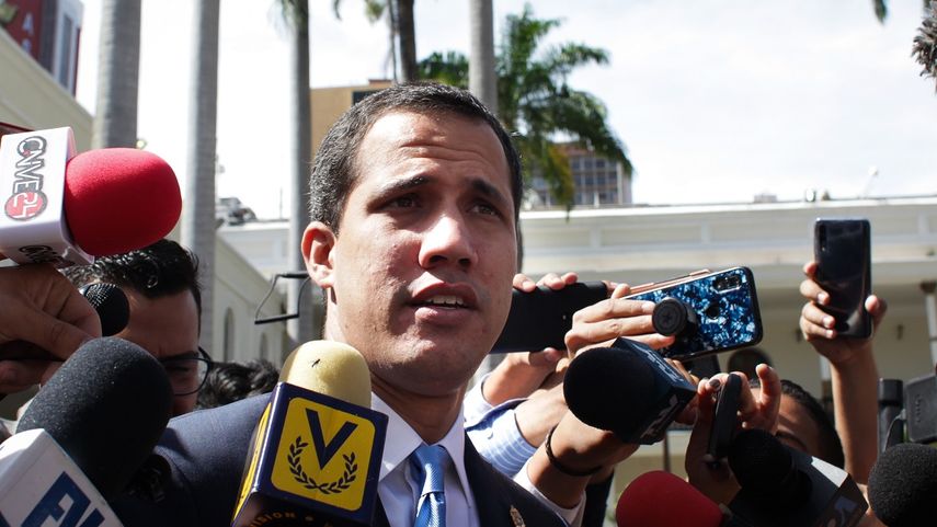 Imagen del 17 de septiembre de 2019 de Juan Guaid&oacute;, l&iacute;der del Parlamento y presidente encargado de Venezuela, en las afueras del Palacio Federal Legislativo, en Caracas.