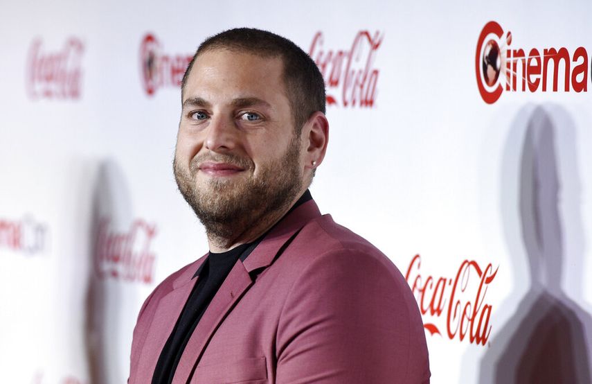 Jonah Hill, ganador del premio CinemaCon Vanguard, posa en los premios Big Screen Achievement Awards el 26 de abril de 2018 en Las Vegas.