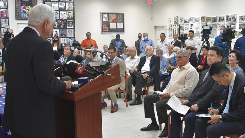 Johnny López de la Cruz, presidente de la Brigada 2506.
