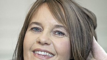 Link no quiere comparar esa historia con las experiencias de muchos refugiados hoy en d&iacute;a, ya que en su opini&oacute;n Judith Kerr y su familia pudieron tener una hu&iacute;da relativamente c&oacute;moda en 1933. En la pel&iacute;cula, viajan por Europa en tren y en barco.