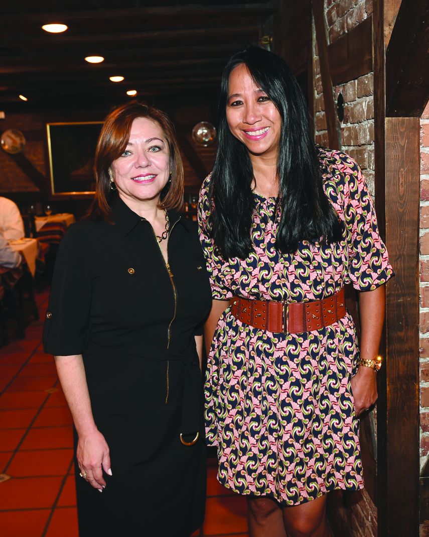 &nbsp;Mariela González y Jenny Larson.