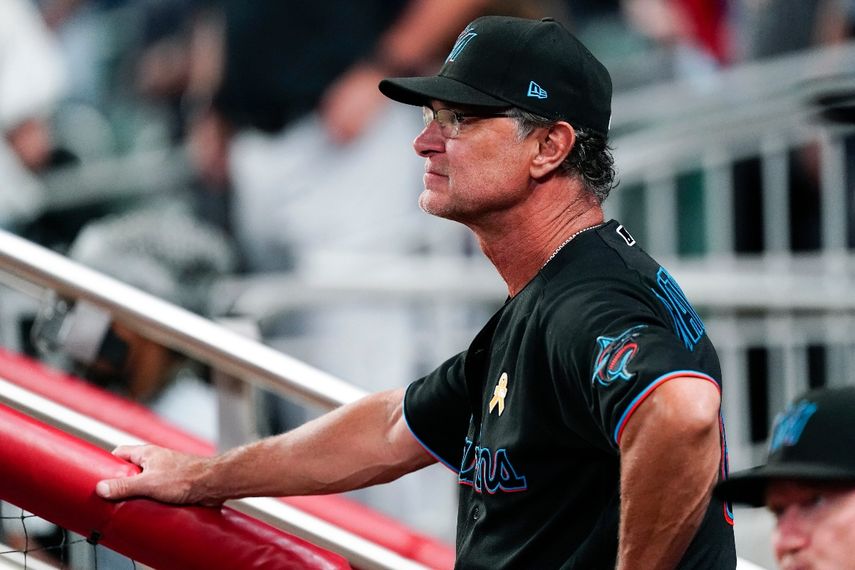 El manager de los Marlins de Miami Don Mattingly durante un juego contra los Bravos de Atlanta, el 2 de septiembre de 2022.&nbsp;