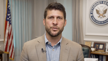 El fiscal general de Florida, James Uthmeier, anunció la demanda contra los casinos ilegales.&nbsp;