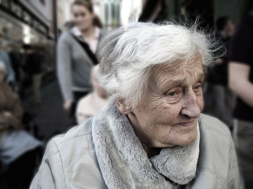 cuidado de ancianos en el hogar