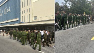 Militares se reúnen en el Teatro Karl Marx, en La Habana, según informó el periodista Patrick Oppmann.