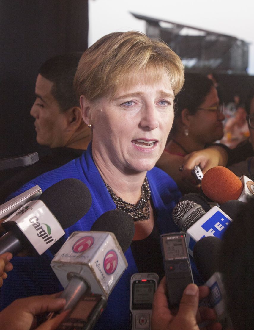 Laura Dogu, quien termina este lunes su misión como embajadora de EEUU en Nicaragua, advirtió este lunes &nbsp;de sanciones más fuertes contra el régimen de Daniel Ortega&nbsp;