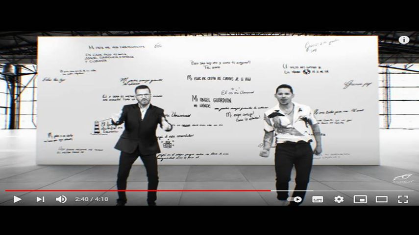 Willy Chirino y Leoni Torres cantan Para mi viejo.