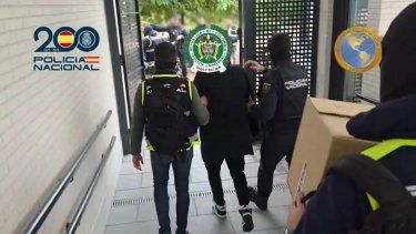 La Policía desarticula por primera vez una célula del Tren de Aragua en España con 13 detenidos.