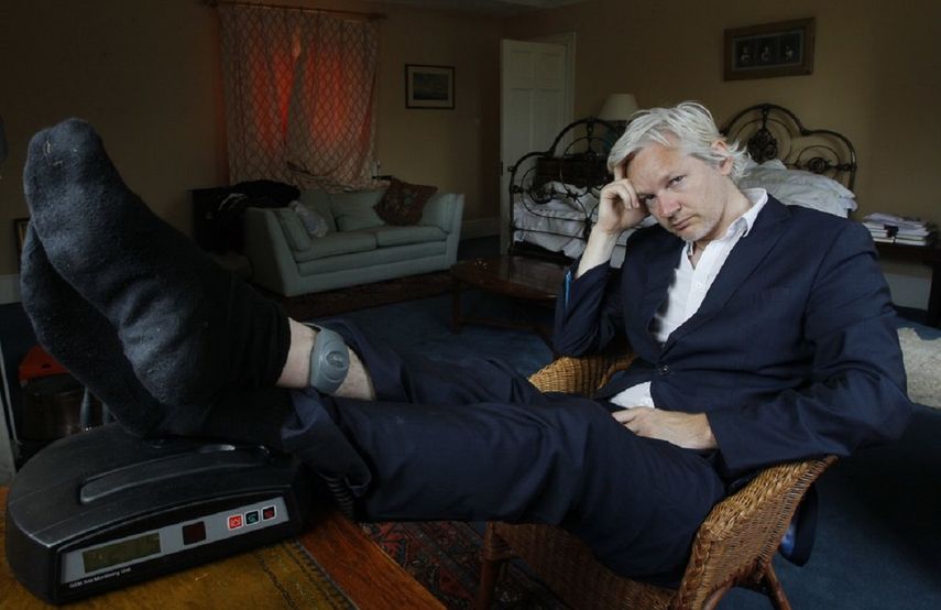 EEUU afirma que Assange no es periodista sino pirata informático y que la divulgación de documentos sin ningún filtro puso en peligro la vida de sus informantes