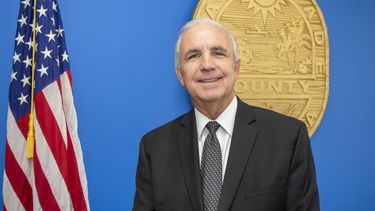 Carlos Gim&eacute;nez, alcalde de Miami-Dade.