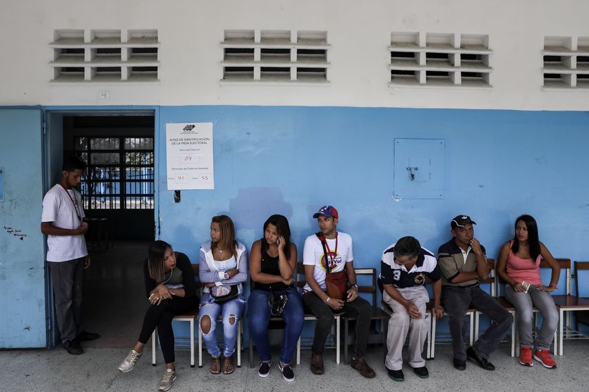 Para la Mesa de la Unidad Democrática (MUD) cerca del 25% de quienes sí fueron a los colegios electorales emitieron votos nulos.&nbsp;