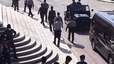 Despliegue de polic&iacute;as y boinas negras en P&aacute;rraga, La Habana.&nbsp;