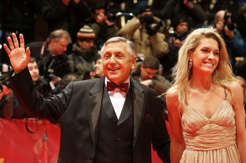 En esta foto de archivo tomada el 23 de septiembre de 2013, el director de cine checo Jiri Menzel asiste a la proyecci&oacute;n de Trenes vigilados de cerca de la Academia de Artes y Ciencias Cinematogr&aacute;ficas en el Teatro AMPAS Samuel Goldwyn el 23 de septiembre de 2013 en Beverly Hills, California.&nbsp;